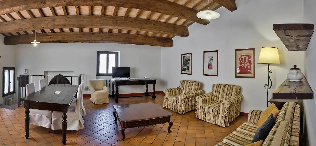 ****  מלון Palazzo Viviani Castello Di מונטגרידולפו איטליה